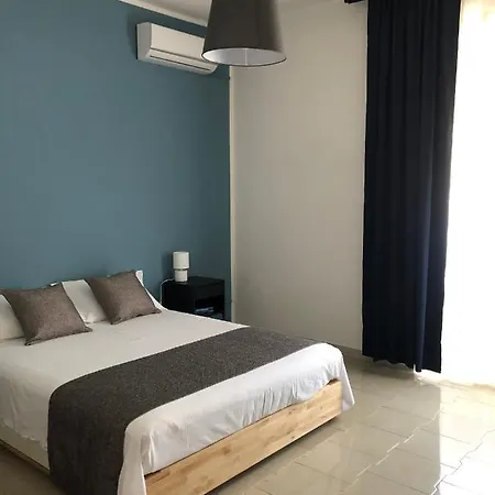 Casa Kippis - Rifinito Con Posto Auto Apartment Taranto